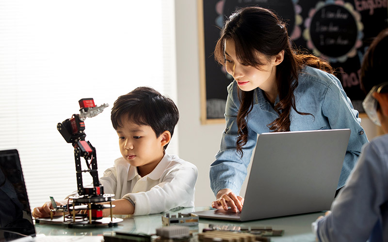 Celebrating the Impact of Maker Education with Infy Maker Awards Winners